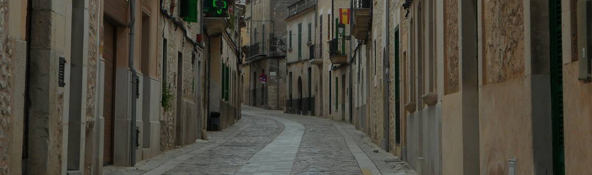 Dorfgasse auf Mallorca