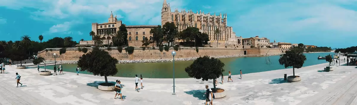 Palma Kathedrale Panoramabild.webp