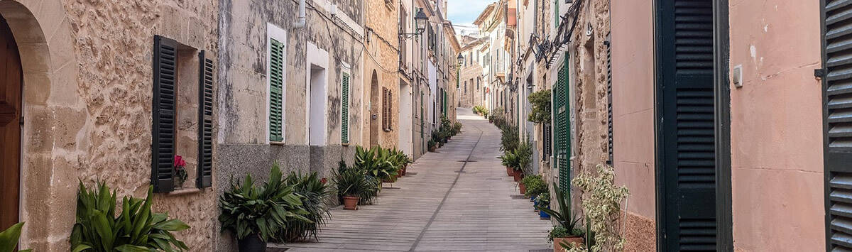 Altstadtgasse in Alcudia