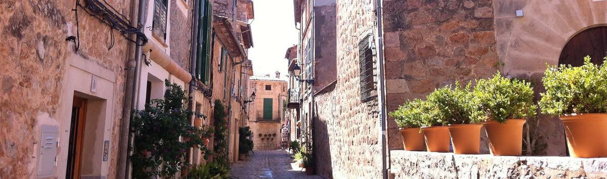 kleine Gasse auf Mallorca