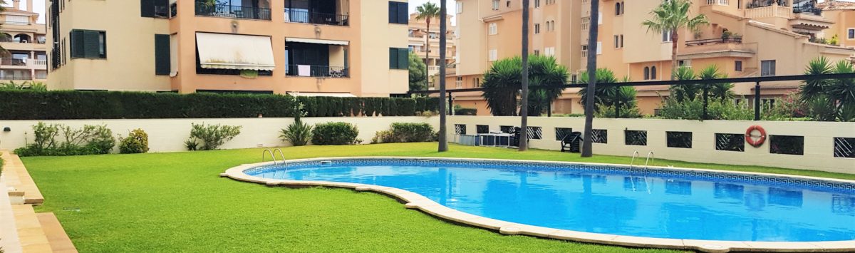 View of the property: 130m² apartment for sale: 3 bedrooms, 2 bathrooms, balcony & G. pool