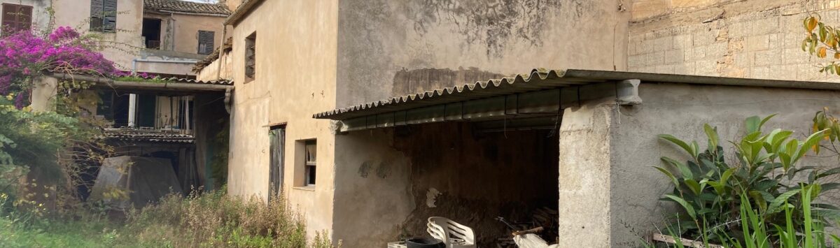 Bild zum Objekt: Sanierungsbed. 519m² Stadthaus mit 6 SZ, Bad & Patio zum Verkauf