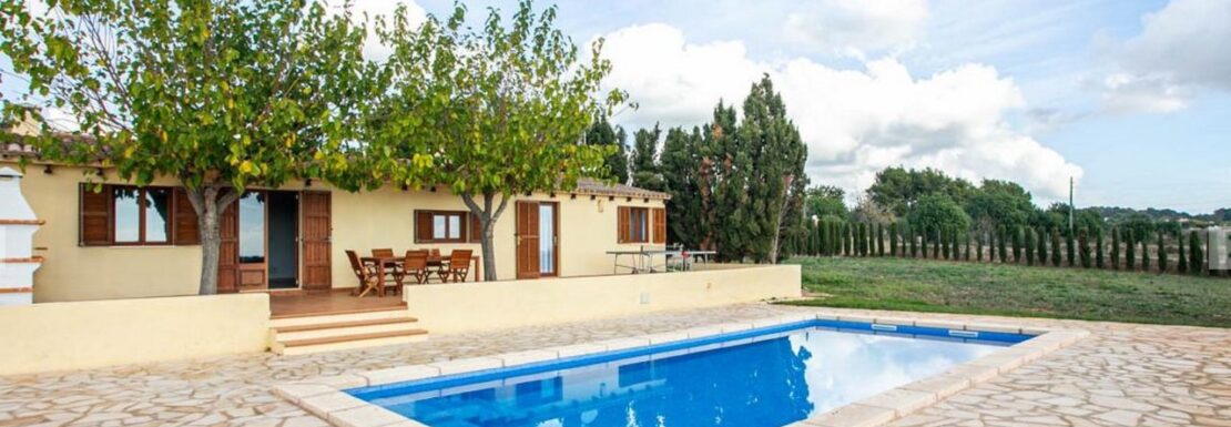 Finca mit Pool