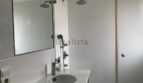 Badezimmer mit Dusche