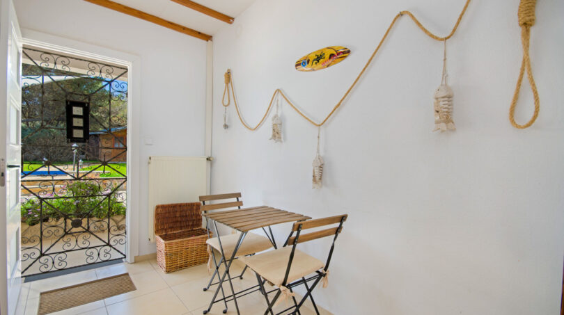 Sitting area