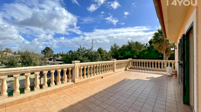 Terrace upper floor