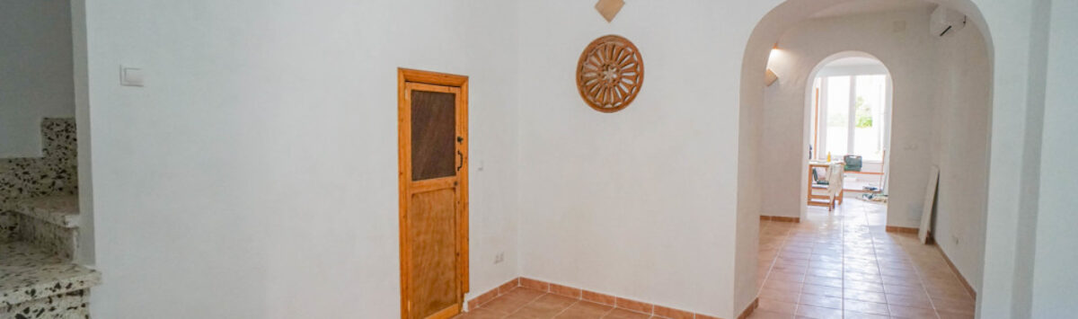 Imagen del inmueble: Renov. Casa adosada de 148m² con 3 dormitorios, 2 baños y patio en venta