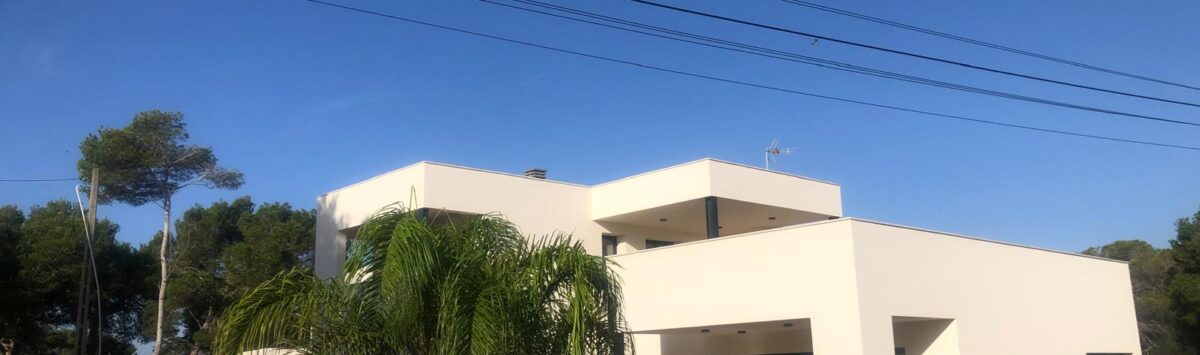 Vista de la propiedad: 300m² villa de nueva construcción con 3 dormitorios, 3 baños, piscina y garaje para la venta