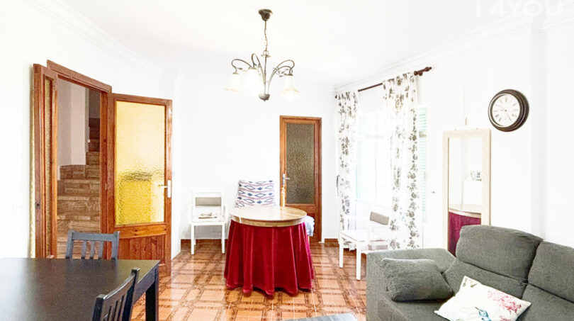 Living and dining area