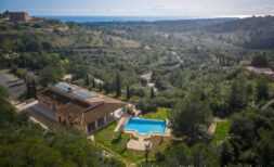 Exklusive Natursteinfinca mit Panorama – Meerblick