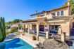 500m² Villa zum Verkauf: 4 SZ, Garage, Pool & Gästeappartement