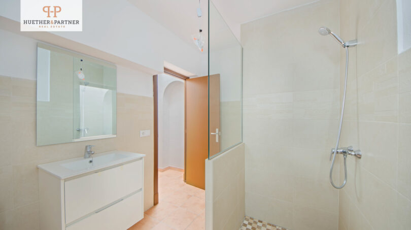 Apartment 5