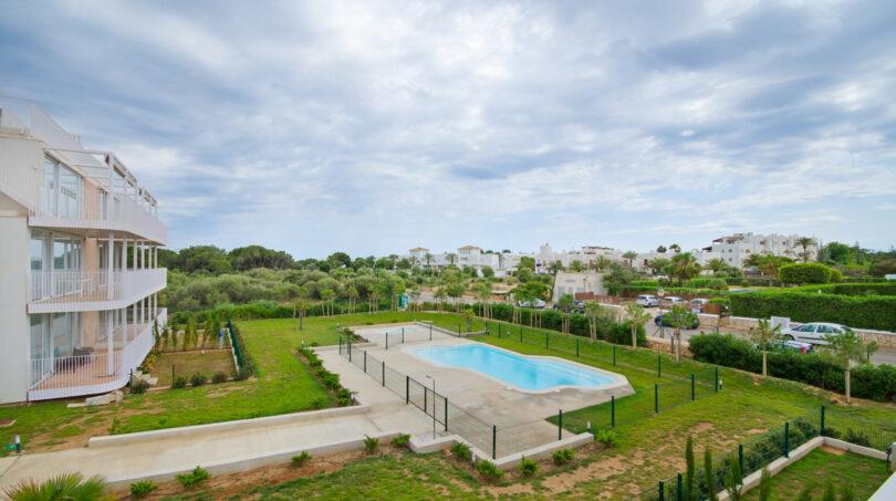 Facility with pool