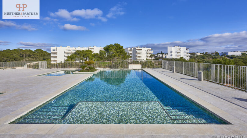 Pool area