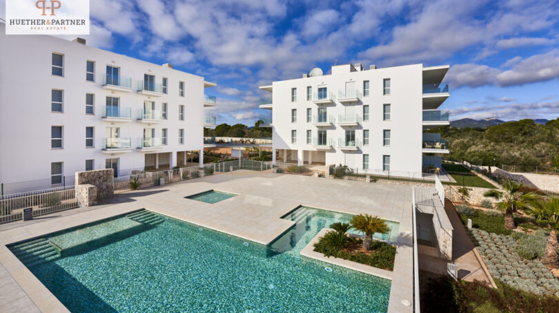 Facility with pool