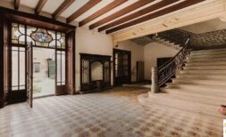Historisches Stadthaus mit 13 Zimmern und großem Potenzial im Herzen von Manacor
