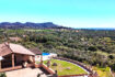 Luxusfinca mit 4 SZ, 2 Bädern, Garage & Infinity-Pool zum Verkauf