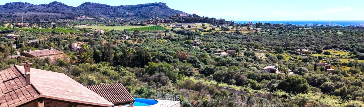 Bild zum Objekt: Luxusfinca mit 4 SZ, 2 Bädern, Garage & Infinity-Pool zum Verkauf
