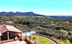 Traumhafte Finca mit Infinity-Pool und Panoramablick auf das Meer in idyllischer Lage auf Mallorca