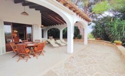 Charmante grosszügige Finca mit mallorquinischem Flair und separatem Häuschen