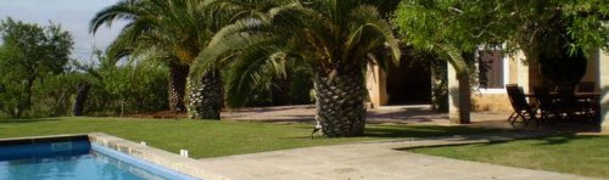 Bild zum Objekt: Finca mit 6 Zimmern, 2 Bädern, Kamin und 50m² Pool zu mieten