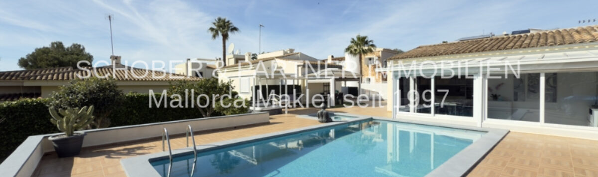 Bild zum Objekt: 157m² EFH mit 4 SZ, 3 Bädern, Gästehaus & Pool zum Verkauf