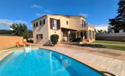 Traumhafte Villa mit Pool und ETV-Lizenz