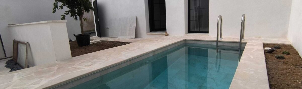 Bild zum Objekt: Saniertes Stadthaus mit 3 SZ, 2 Bädern und Pool zum Verkauf