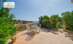 1. Meereslinie! Schicker kleiner Bungalow in Cales de Mallorca mit Traumblick auf die Cala Antena