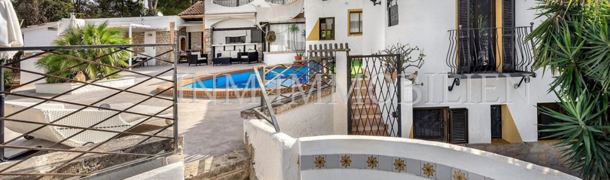 Bild zum Objekt: 436m² EFH mit 5 SZ, 5 Bädern (3 sep. Apartments) & Pool zu kaufen