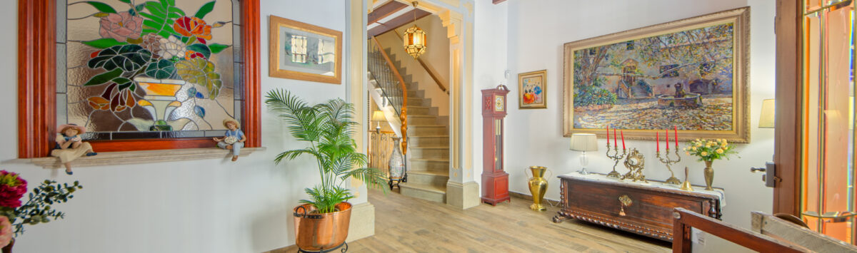 Bild zum Objekt: 284m² Stadthaus mit 5 Zimmern, 2 Bädern & Terrasse zu kaufen