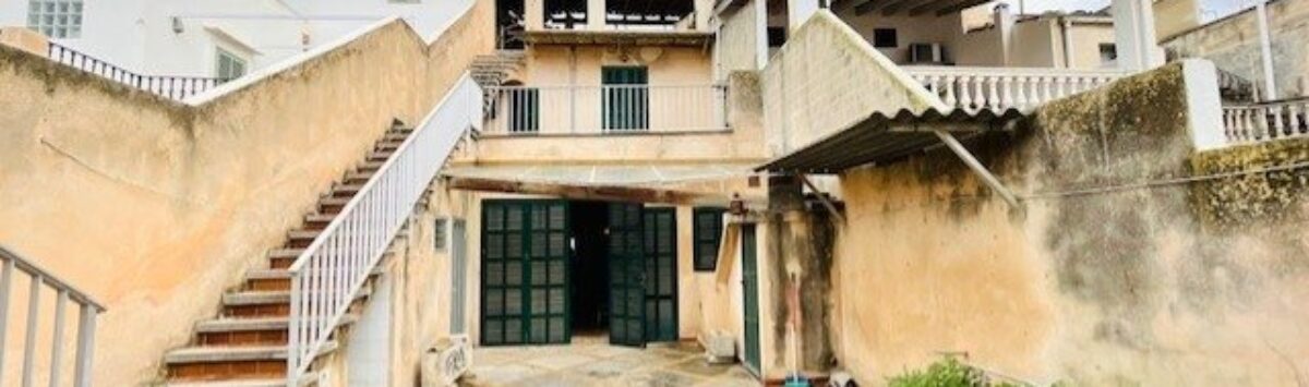 Bild zum Objekt: Dorfhaus mit 6 Zimmern, Patio und 3 Terrassen zu verkaufen