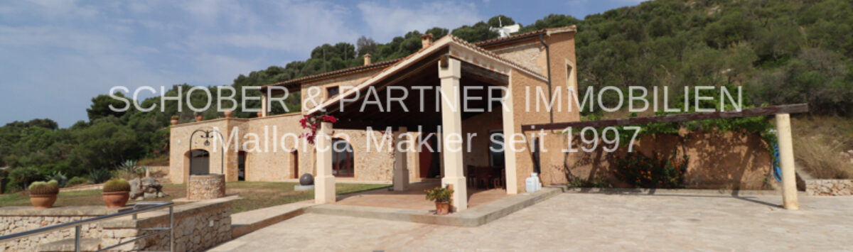 Bild zum Objekt: Finca mit 3 SZ, 2 Bädern, Doppelgarage und Pool zum Verkauf