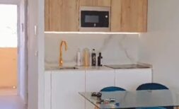 Stilvolles Studio-Apartment mit Meerblick