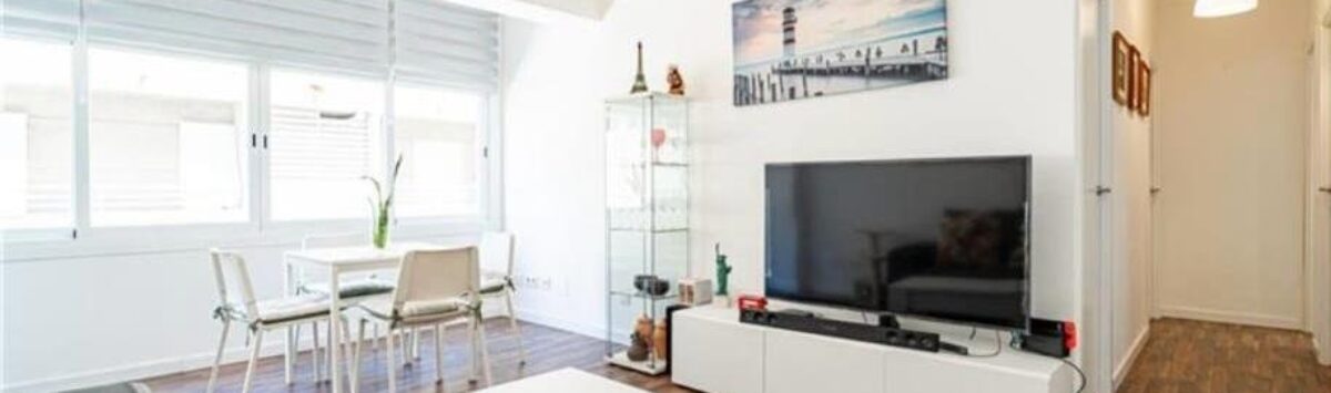 Bild zum Objekt: Wohnung mit 4 SZ, Bad, Aufzug und Terrasse zum Verkauf