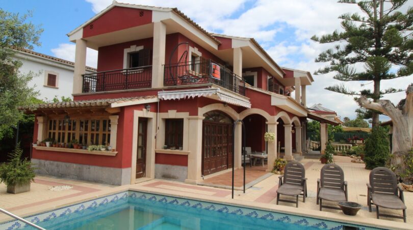 Terrasse und Pool
