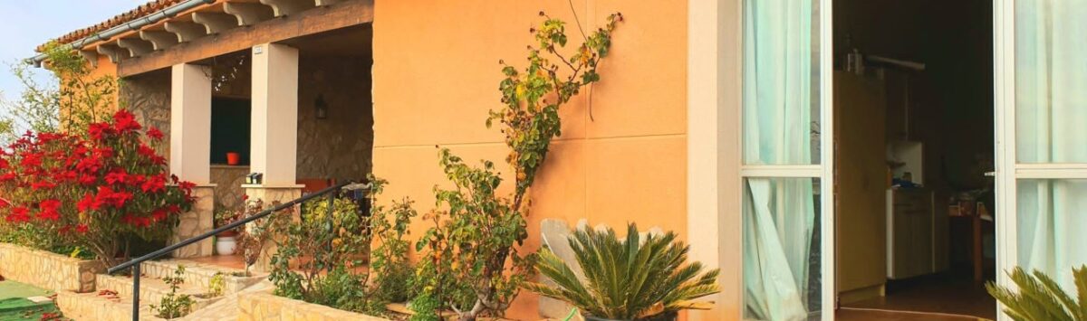 Bild zum Objekt: Finca mit 7 Zimmern, 3 Bädern und Nebengebäuden zum Verkauf