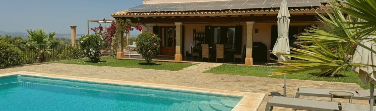 Bild zum Objekt: 21.000m² Finca mit 5 Zimmern, Terrasse und Pool zu mieten