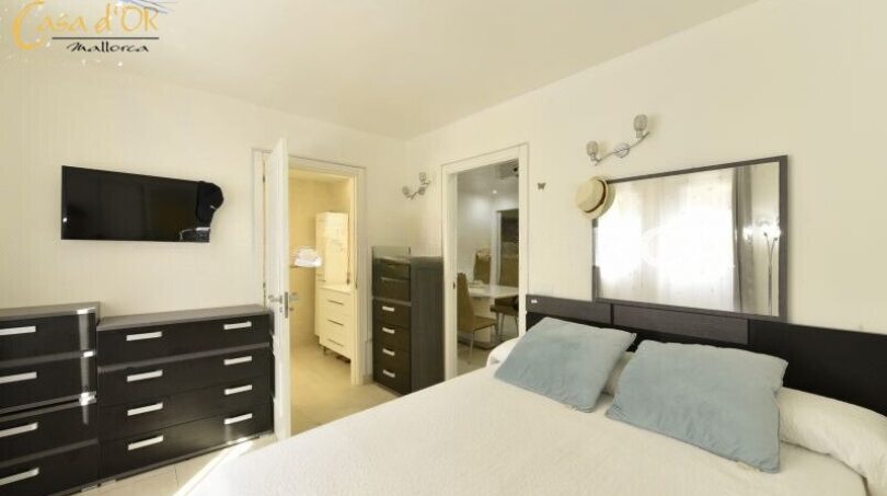 Schlafzimmer mit Badezimmer 