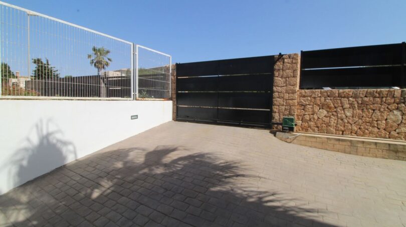 Villa mit Lizenz in Sa Torre