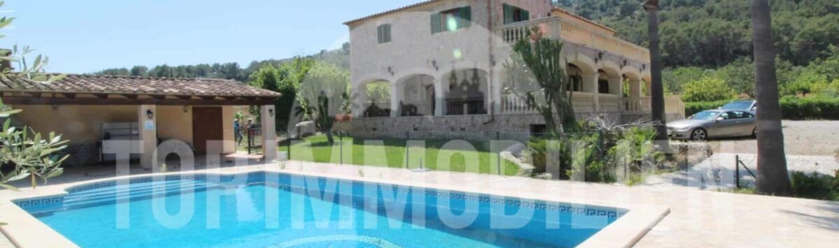 Bild zum Objekt: Finca mit 8 Zimmern, 2 Bädern, V.-Lizenz und Pool verkaufen