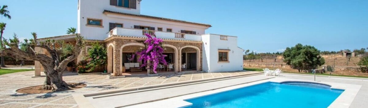 Bild zum Objekt: Finca mit 7 Zimmern, 6 Bädern, Pool & V.-Lizenz zu verkaufen