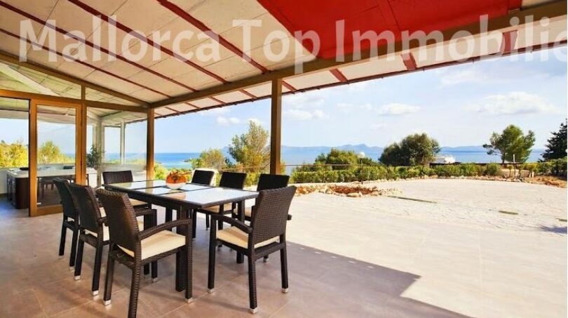 Terrasse mit Meerblick