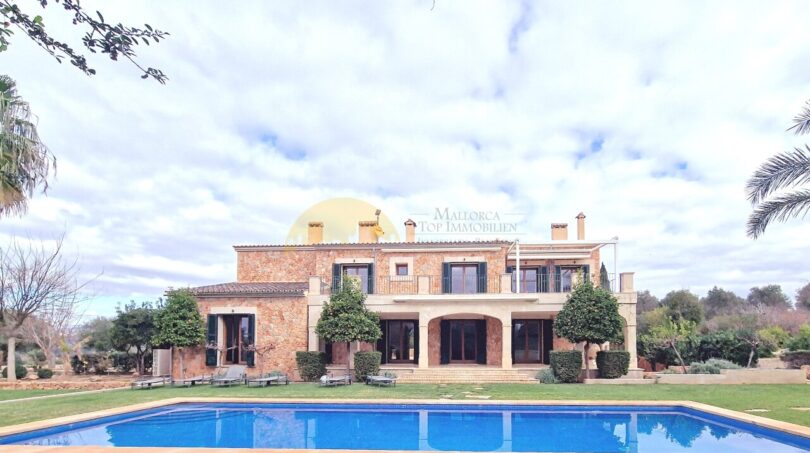 Finca mit Pool in Son Gual