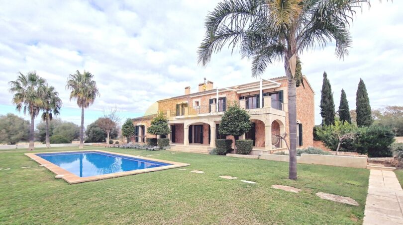 Finca mit Pool in Son Gual