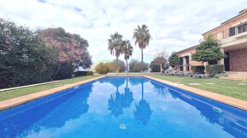 Finca mit Pool in Son Gual