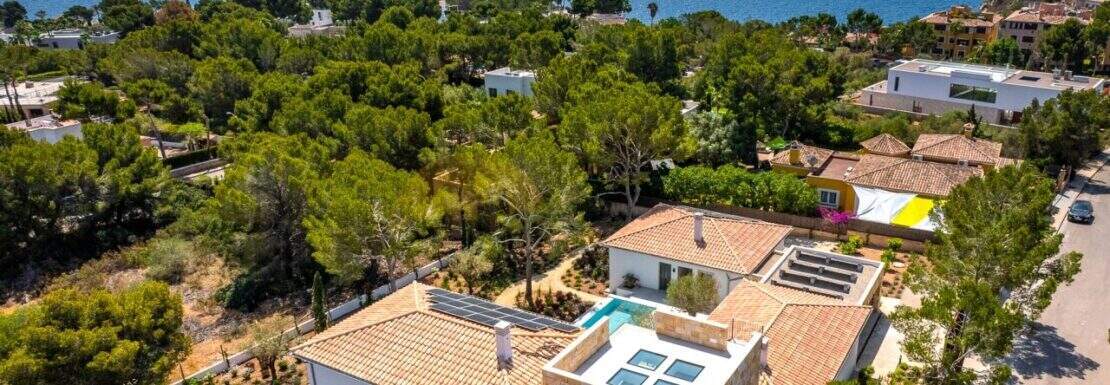 House view with sea view