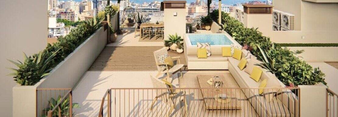 Roof terrace complete with pool