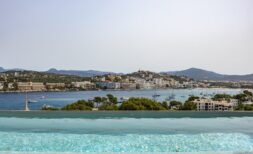 Luxus Designer Villa mit atemberaubendem Meerblick