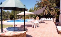 Exclusive villa with sea views and impressive outdoor area